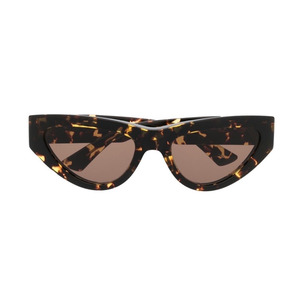 Brand new bottega sunglasses! Never worn tortoiseshell cat-eye frame sunglasses